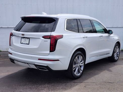 Used 2024 Cadillac XT6 Premium Luxury w/ Technology Package AWD/4WD image 5