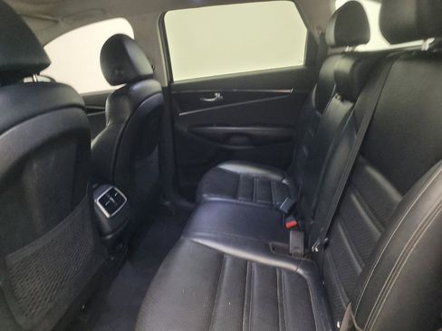 Used 2020 Kia Sorento EX AWD/4WD image 18