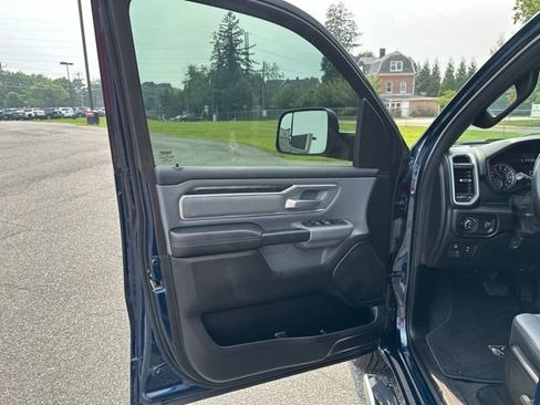 Used 2022 RAM 1500 Big Horn AWD/4WD image 12