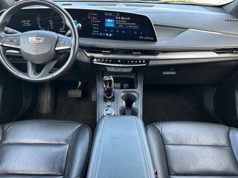 Certified 2024 Cadillac XT4 Premium Luxury image 15