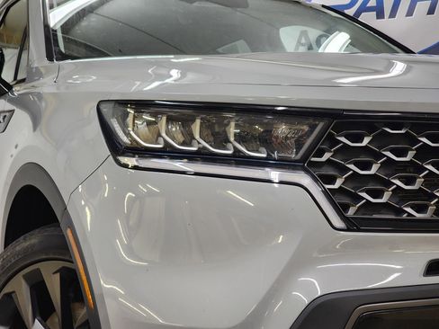 Used 2023 Kia Sorento X-Line EX image 16