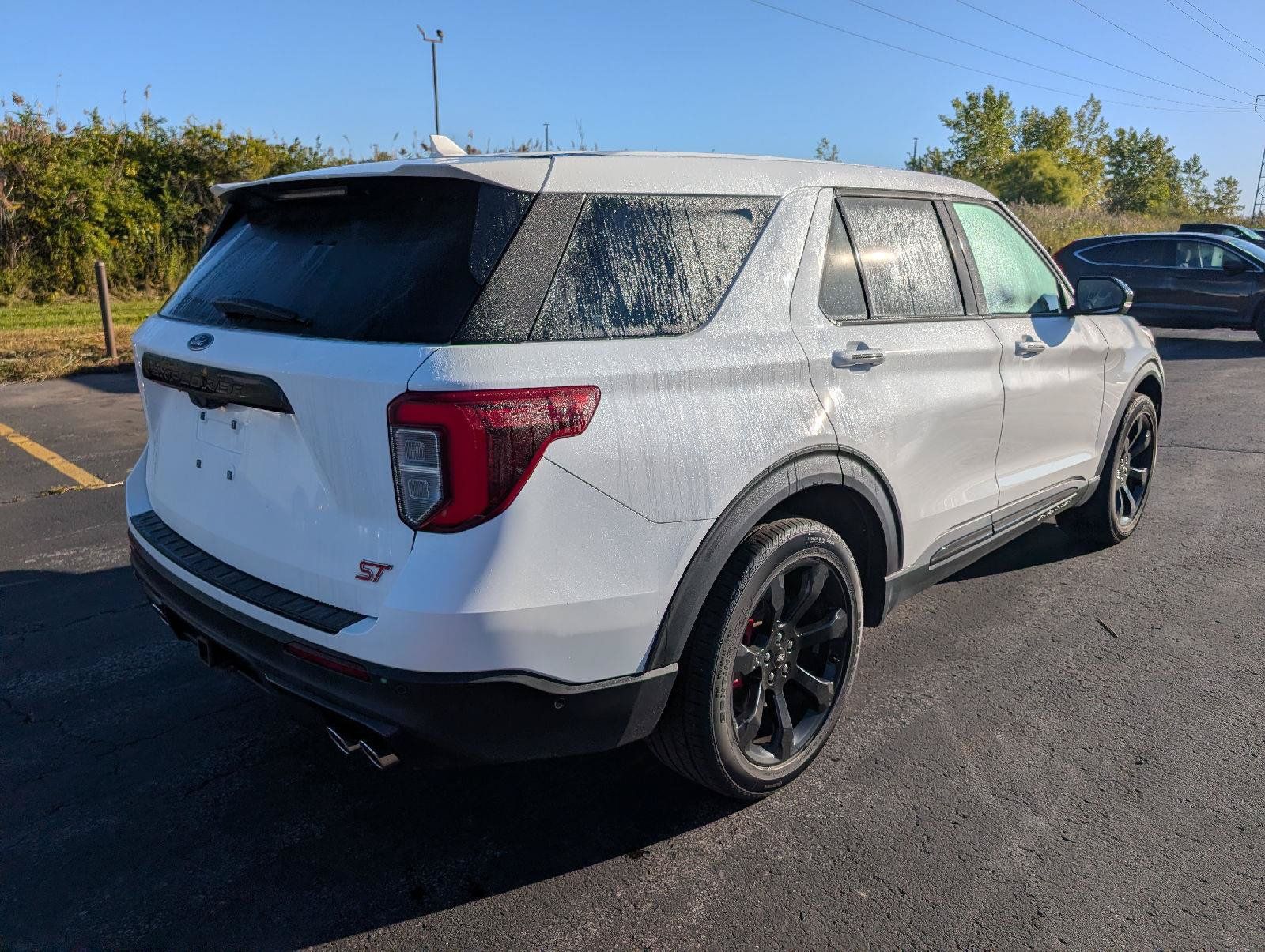 Used 2022 Ford Explorer ST w/ Equipment Group 401A AWD/4WD image 12
