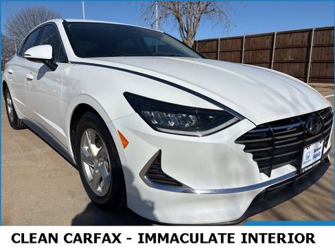 Used 2022 Hyundai Sonata SE w/ Preferred Accessory Package image 2