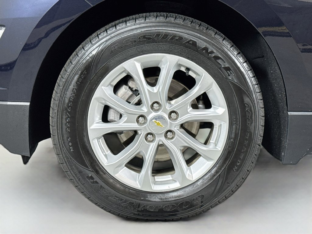 Used 2020 Chevrolet Equinox LT w/ LPO, Floor Liner Package FWD image 10