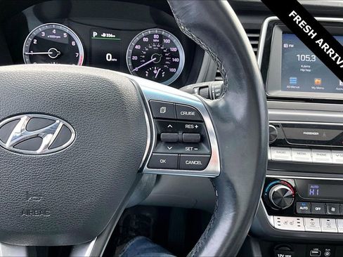 Used 2018 Hyundai Sonata Limited image 12