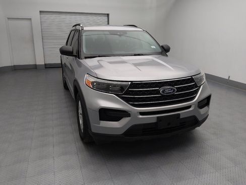 Used 2021 Ford Explorer XLT image 14