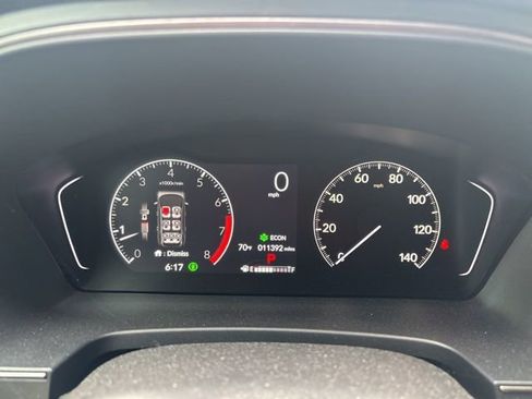 Used 2025 Honda Pilot TrailSport image 11