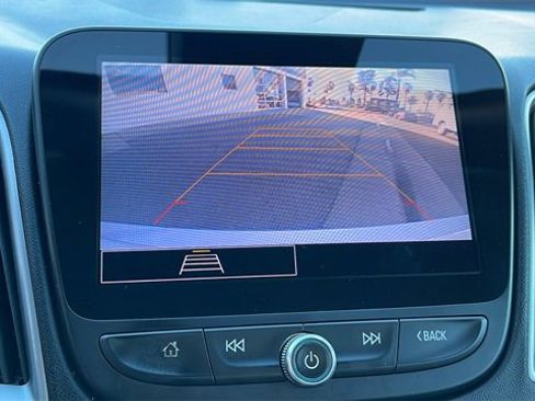 Used 2022 Chevrolet Malibu LT image 20