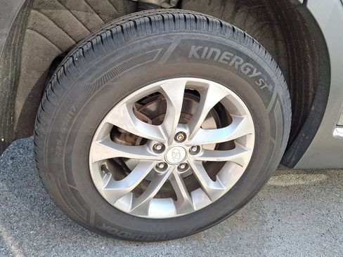 Used 2020 Hyundai Santa Fe SEL AWD/4WD image 11