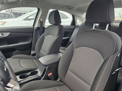 Used 2024 Kia Forte LXS image 26
