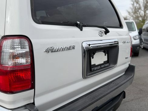 Used 2002 Toyota 4Runner SR5 image 90