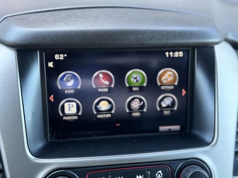 Used 2015 GMC Yukon XL Denali w/ Premium Package image 32