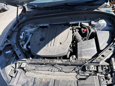 Used 2023 Volvo XC60 B5 Plus w/ Protection Package Premier image 27