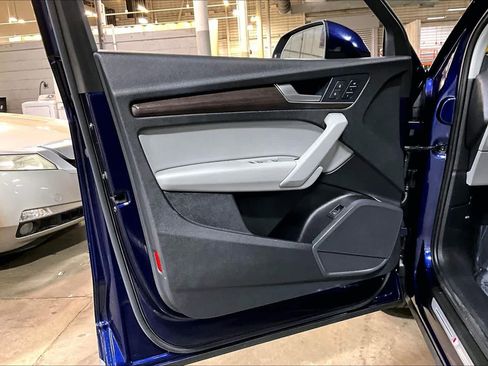 Used 2022 Audi Q5 2.0T Premium image 22