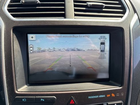 Used 2018 Ford Explorer Limited AWD/4WD image 14