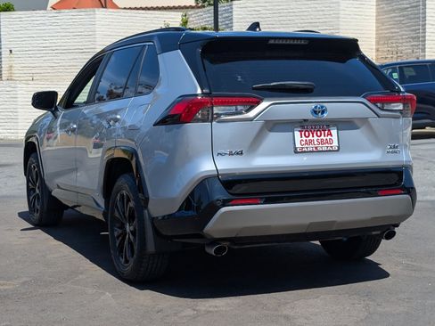 Used 2023 Toyota RAV4 XSE AWD/4WD image 12