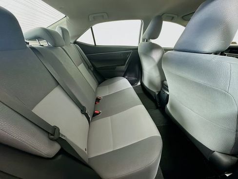 Used 2015 Toyota Corolla L image 25