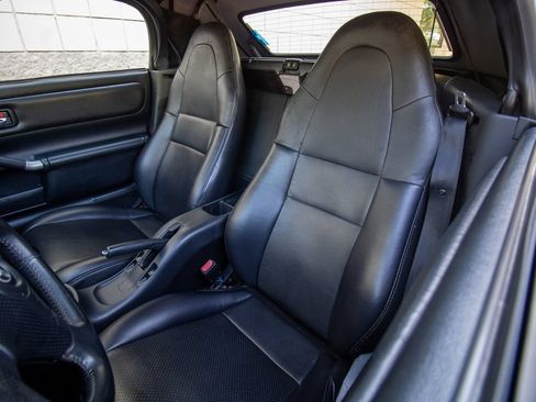 Used 2002 Toyota MR2 RWD image 13