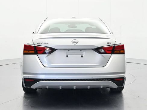 Certified 2024 Nissan Altima 2.5 SV FWD image 6