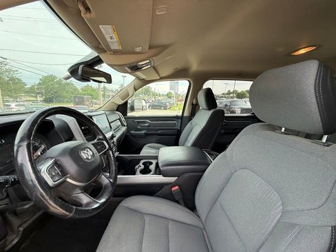 Used 2019 RAM 1500 Big Horn AWD/4WD image 14