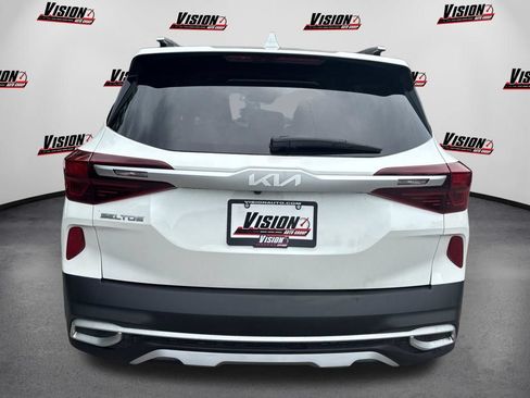 Used 2022 Kia Seltos SX w/ Sunroof Package AWD/4WD image 4