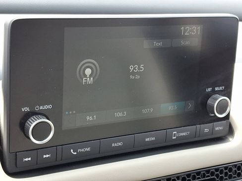 Certified 2023 Honda HR-V LX image 16