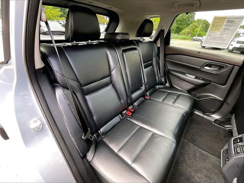 Used 2023 Nissan Rogue SL w/ SL Premium Package AWD/4WD image 16