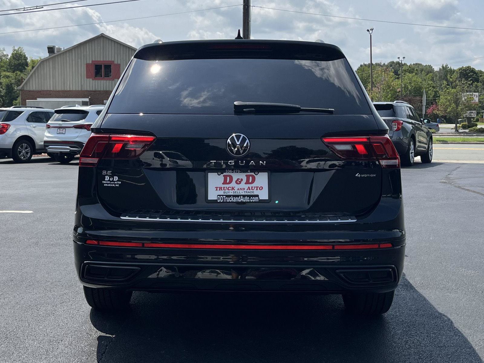 Used 2022 Volkswagen Tiguan SE R-Line AWD/4WD image 20