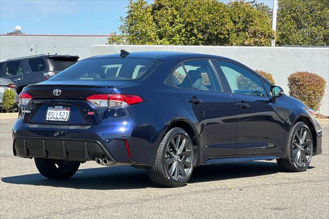 Certified 2025 Toyota Corolla SE w/ Convenience Package FWD image 2