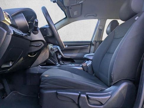 Used 2014 Kia Sorento LX image 15