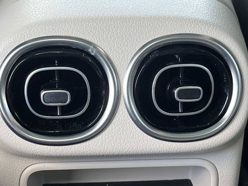 Certified 2025 Mercedes-Benz GLC 300 4MATIC image 14