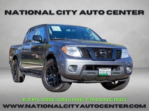 Used 2021 Nissan Frontier SV w/ Midnight Edition Floor Mats image 1