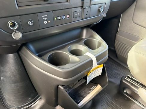 New 2025 Chevrolet Express 2500 Work Van 3D Cargo Van w/ Driver Convenience Package RWD image 26