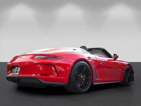 Used 2019 Porsche 911 Speedster RWD image 5