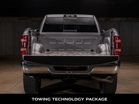 Used 2019 RAM 2500 Laramie AWD/4WD image 8
