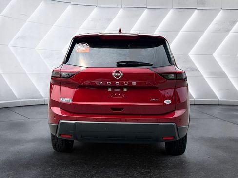 Used 2025 Nissan Rogue SV AWD/4WD image 5