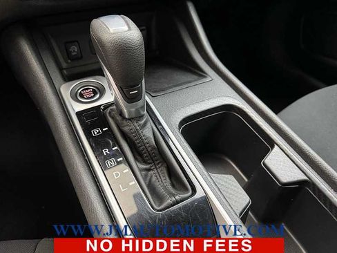 Used 2024 Nissan Sentra SV FWD image 30