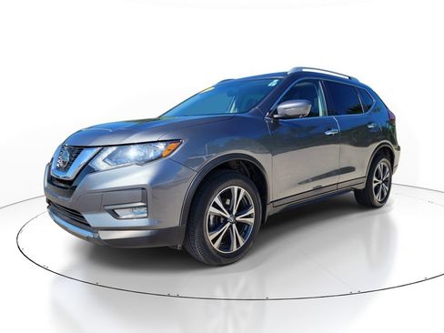 Used 2019 Nissan Rogue SV AWD/4WD image 2