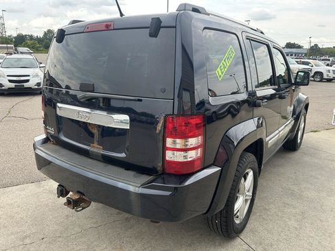Used 2011 Jeep Liberty Limited Jet AWD/4WD image 5