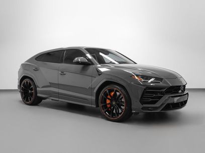 Used 2022 Lamborghini Urus