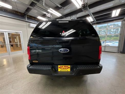Used 2017 Ford F150 XLT w/ Equipment Group 302A Luxury AWD/4WD image 4