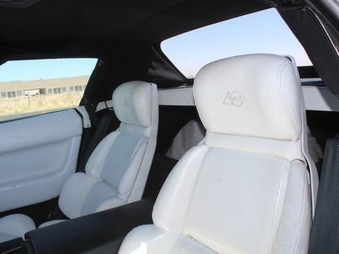 Used 1993 Chevrolet Corvette Convertible image 16