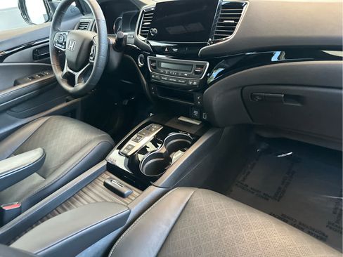 Used 2023 Honda Passport Elite image 7