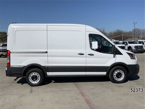 Used 2023 Ford Transit 150 Medium Roof image 5