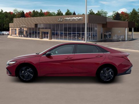 New 2026 Hyundai Elantra SEL Sport image 3
