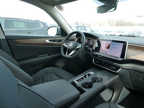 New 2026 Volkswagen Atlas SE AWD/4WD image 4