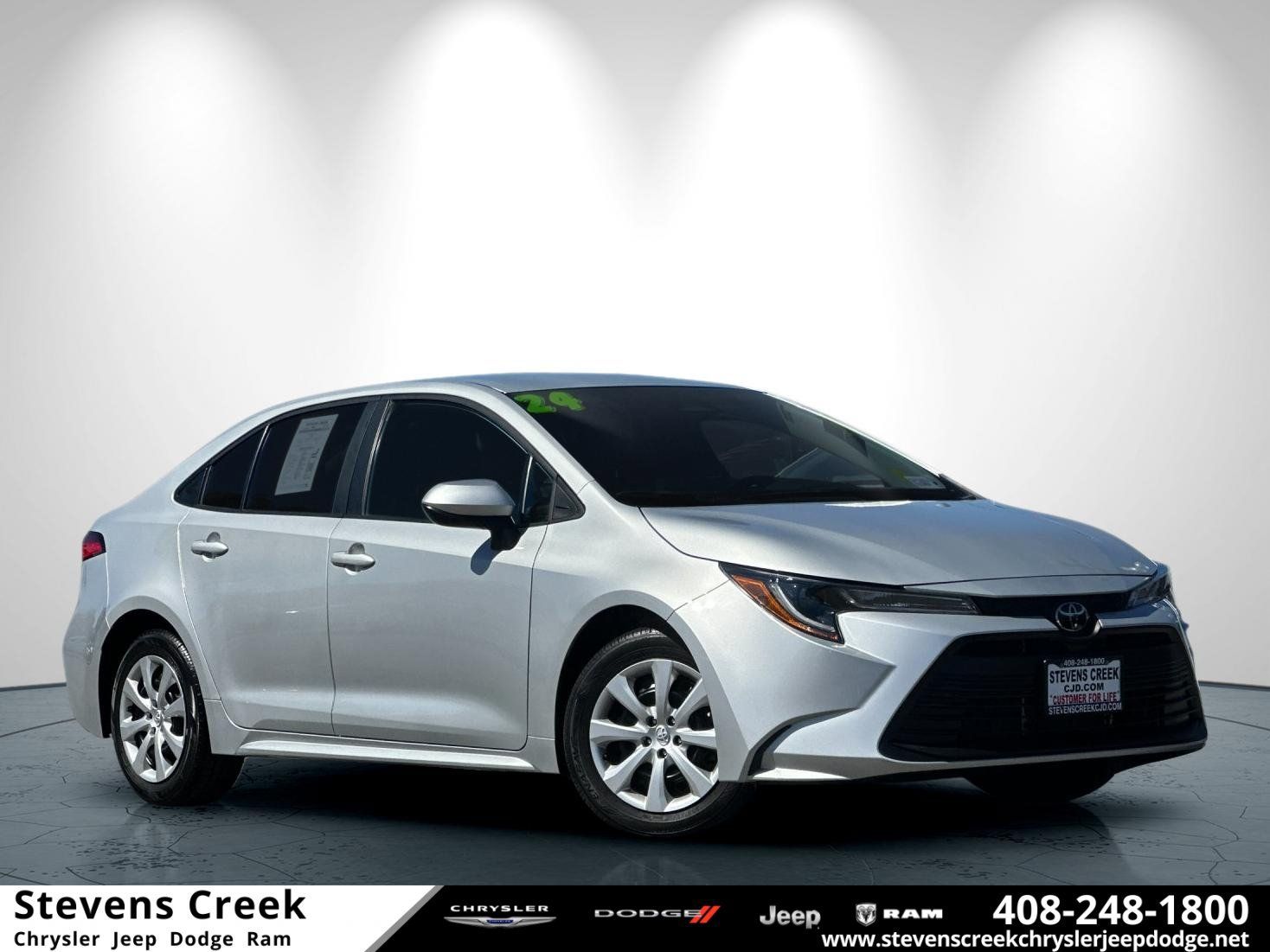 Used 2024 Toyota Corolla LE FWD image 1