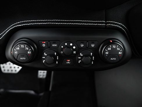 Used 2015 Ferrari 458 Speciale Coupe RWD image 43