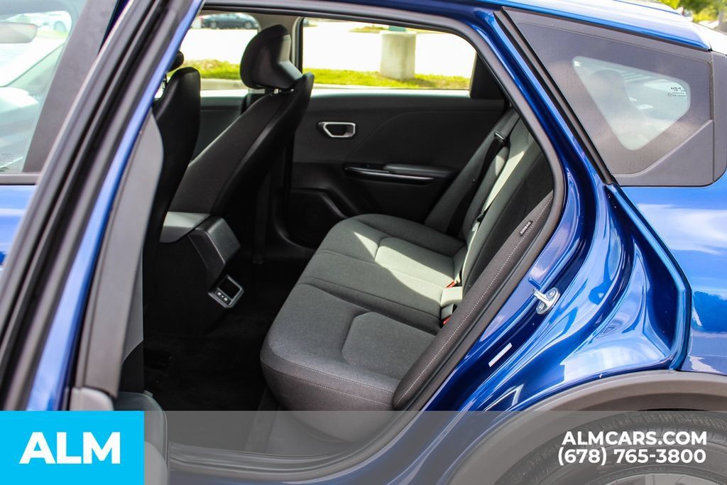 Used 2025 Kia K4 FWD image 17