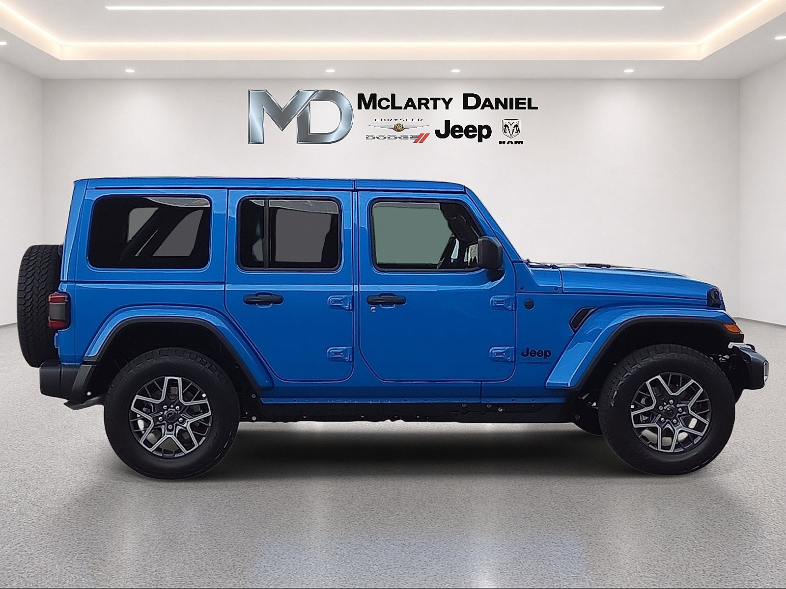 New 2026 Jeep Wrangler Unlimited Sahara AWD/4WD image 6